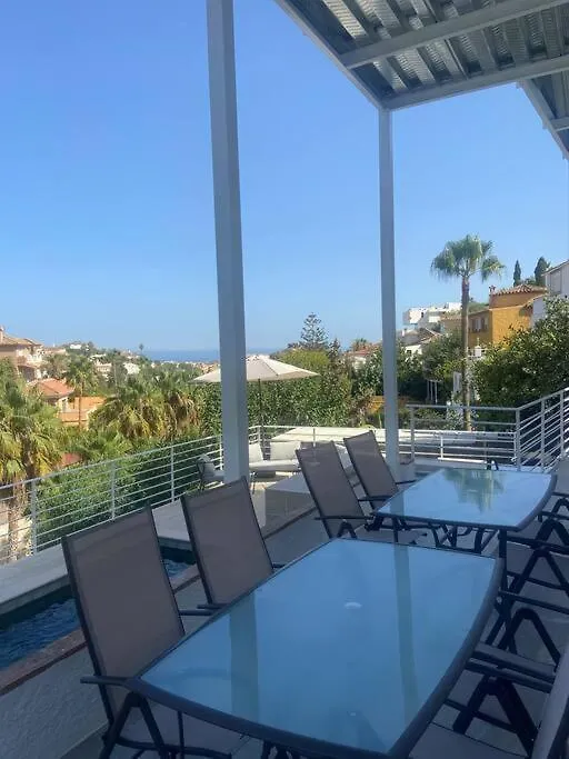 Apartment D With Heated Swimming Pool, Jacuzzi, Waterfall, Heating Is Extra Benalmadena 0*,