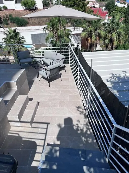 Apartment D With Heated Swimming Pool, Jacuzzi, Waterfall, Heating Is Extra Benalmadena