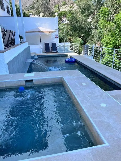 Apartment D With Heated Swimming Pool, Jacuzzi, Waterfall, Heating Is Extra Benalmadena