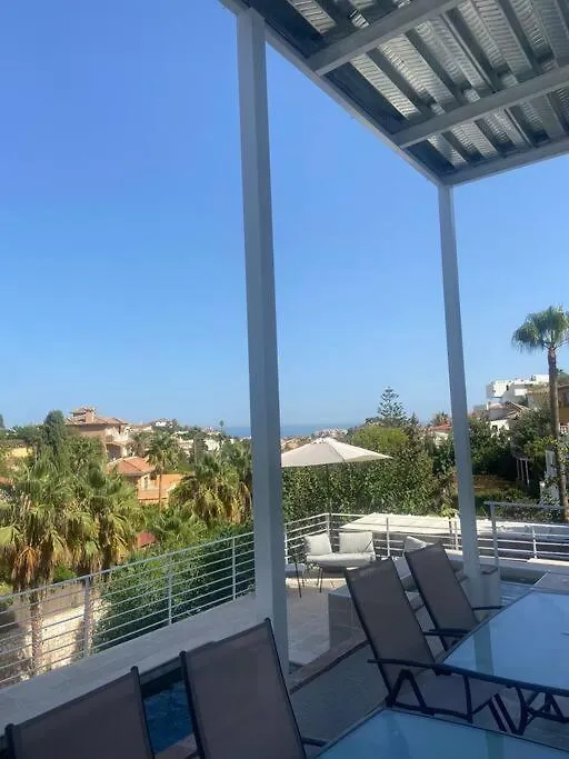 Apartment D With Heated Swimming Pool, Jacuzzi, Waterfall, Heating Is Extra Benalmadena