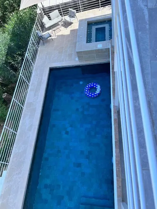 Apartment D With Heated Swimming Pool, Jacuzzi, Waterfall, Heating Is Extra Benalmadena